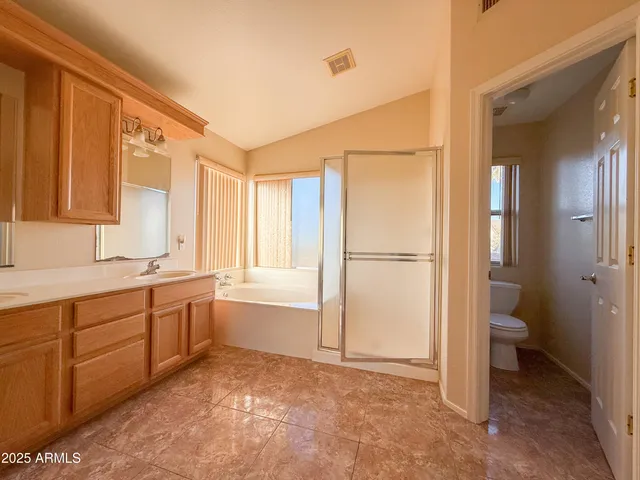 $2,695 | 6874 West Blackhawk Drive, Glendale, AZ 85308