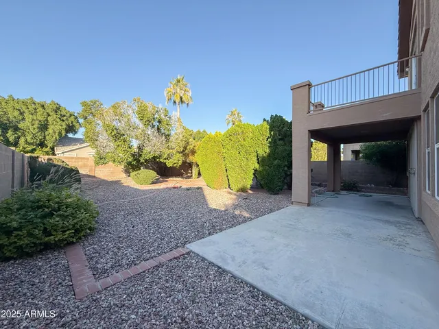 $2,695 | 6874 West Blackhawk Drive, Glendale, AZ 85308