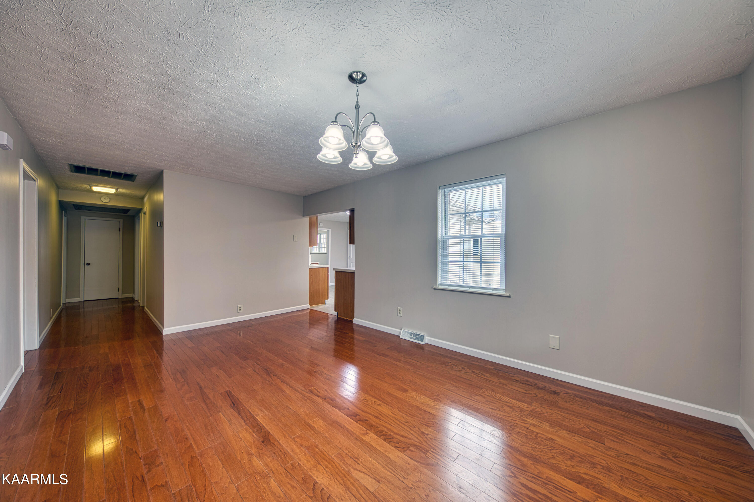 139 Watson Road Caryville, TN 37714 - Photo 9 of 35 030A0403_Batch
