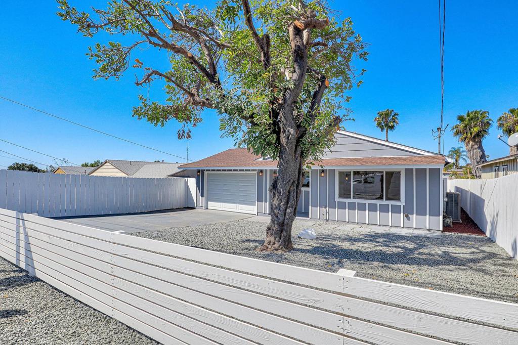 952 Galapago St Spring Valley Spring Valley, CA 91977 - Photo 3 of 19