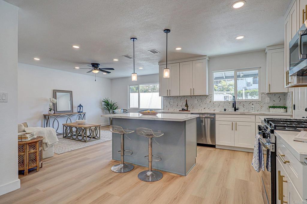 952 Galapago St Spring Valley Spring Valley, CA 91977 - Photo 9 of 19