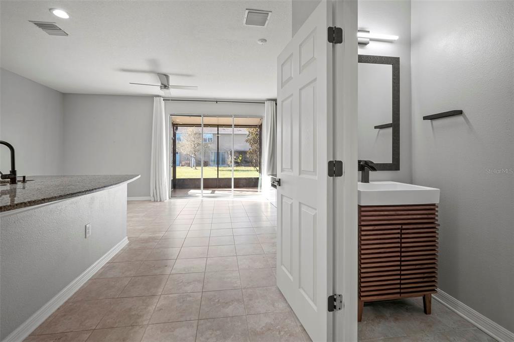 7047 Towne Lake Road Riverview, FL 33578 - Photo 4 of 63 Gallery Image 4