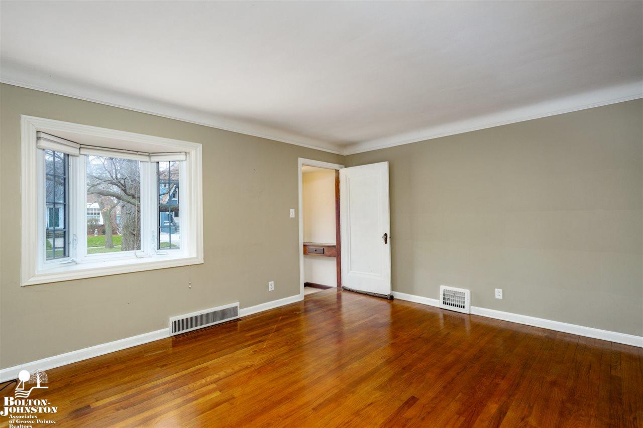 420 Cloverly Road Grosse Pointe Farms, MI 48236 - Photo 7 of 39