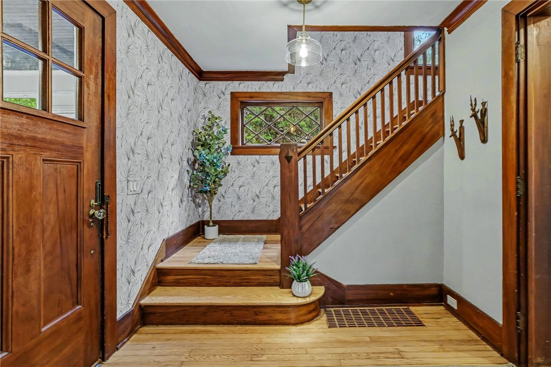 13 Brook Road Pittsford, NY 14534 - Photo 12 of 47