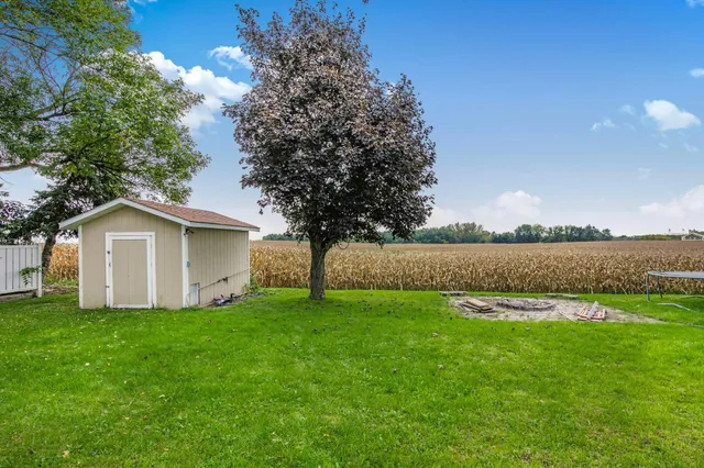 $277,800 | 2721 12th Avenue Northwest, Willmar, MN 56201