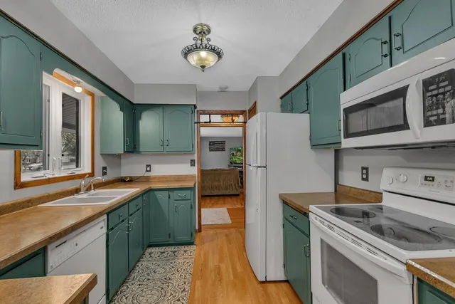 $277,800 | 2721 12th Avenue Northwest, Willmar, MN 56201