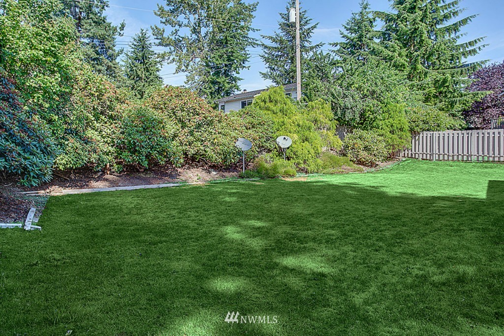 21906 84th Avenue West Edmonds, WA 98026 - Photo 23 of 25 Gallery Image 23