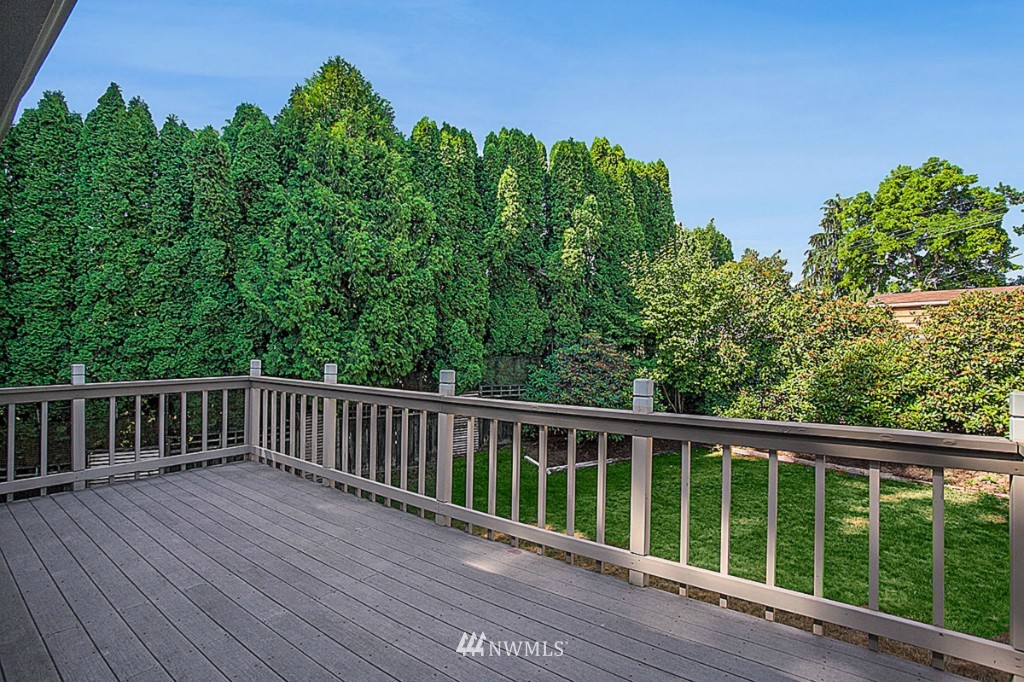 21906 84th Avenue West Edmonds, WA 98026 - Photo 24 of 25 Gallery Image 24