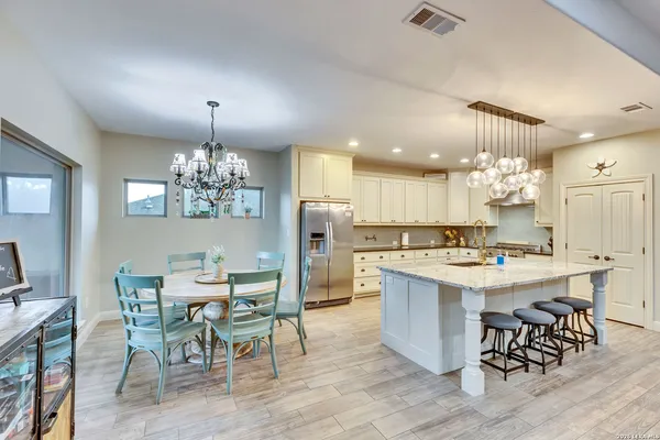 $689,000 | 2503 Ford Cove, Lago Vista, TX 78645