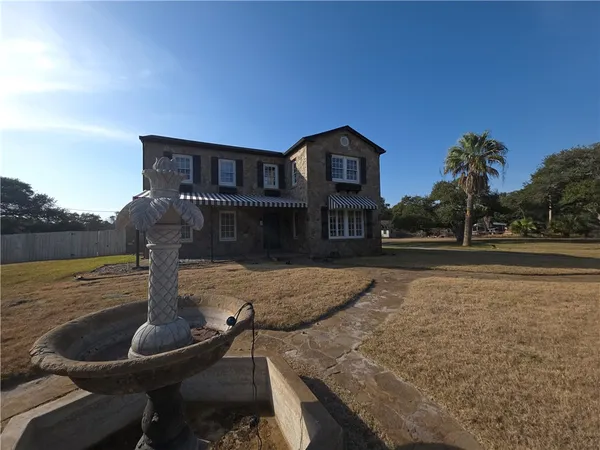 $3,300 | 1401 Omohundro Street, Rockport, TX 78382