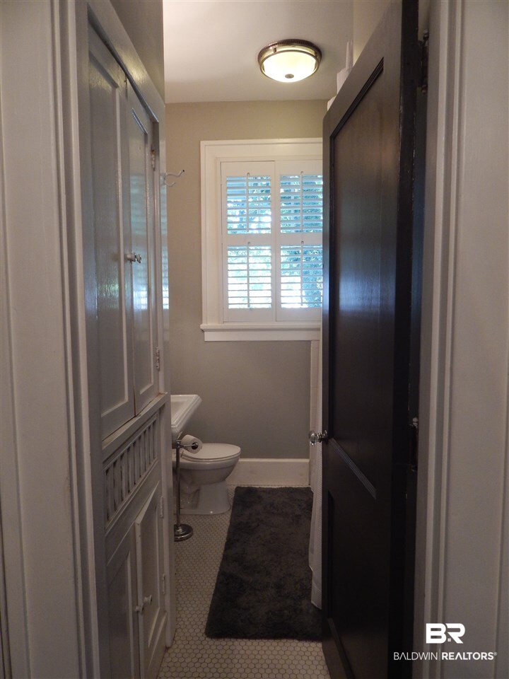 1578 Dauphin Street Mobile, AL 36604 - Photo 28 of 42