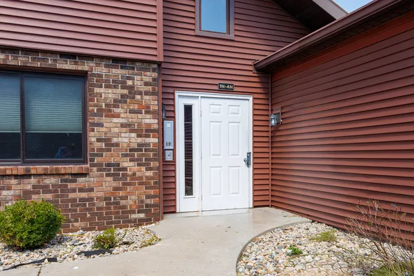 $159,900 | 601 North Main Street, Unit 4N, Normal, IL 61761