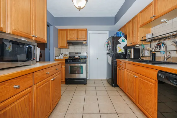 $159,900 | 601 North Main Street, Unit 4N, Normal, IL 61761