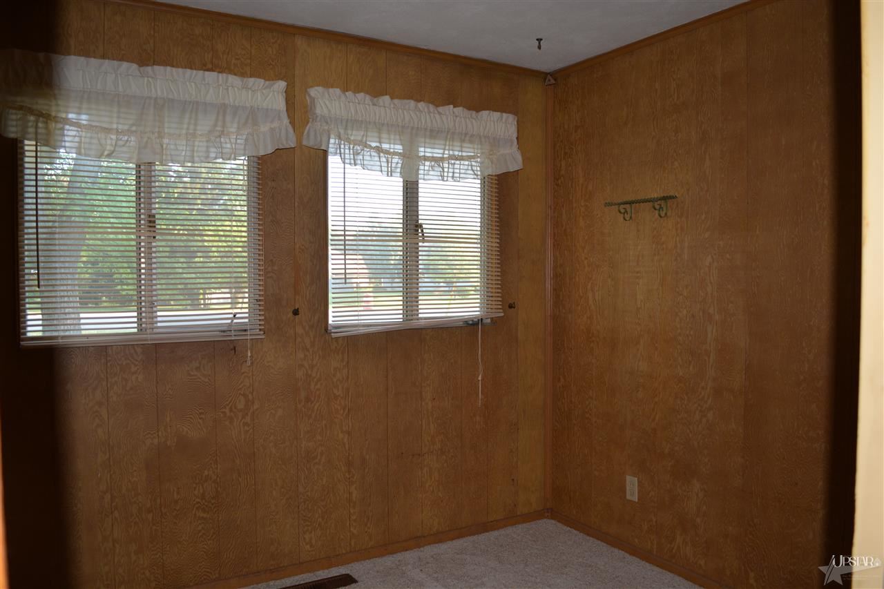 9406 Aboite Center Road Fort Wayne, IN 46804 - Photo 19 of 22 Gallery Image 19