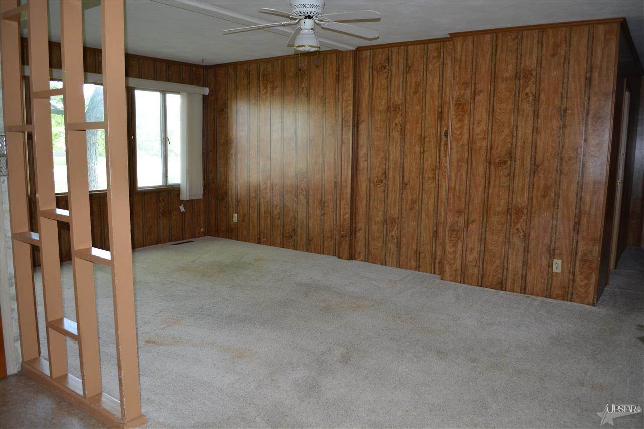 9406 Aboite Center Road Fort Wayne, IN 46804 - Photo 8 of 22 Gallery Image 8