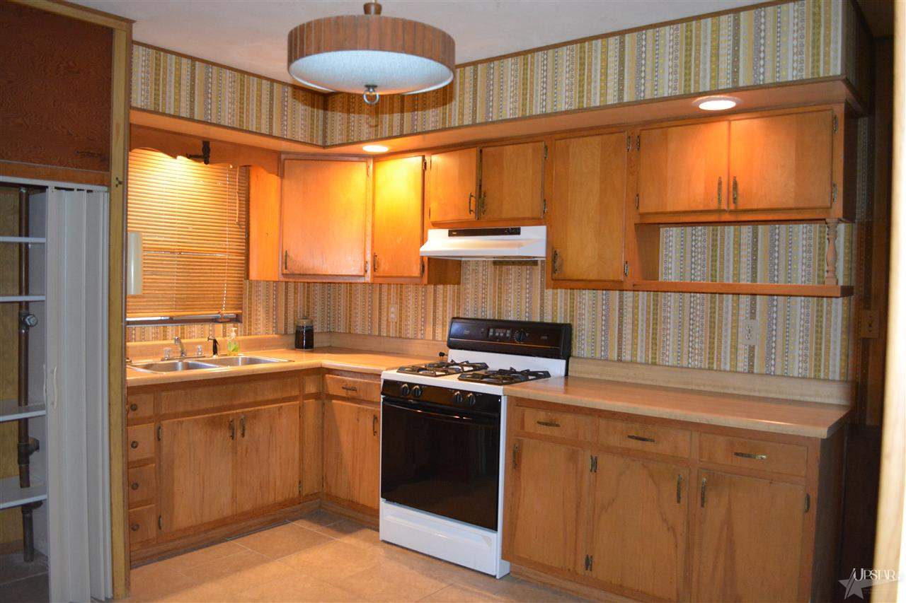9406 Aboite Center Road Fort Wayne, IN 46804 - Photo 9 of 22 Gallery Image 9