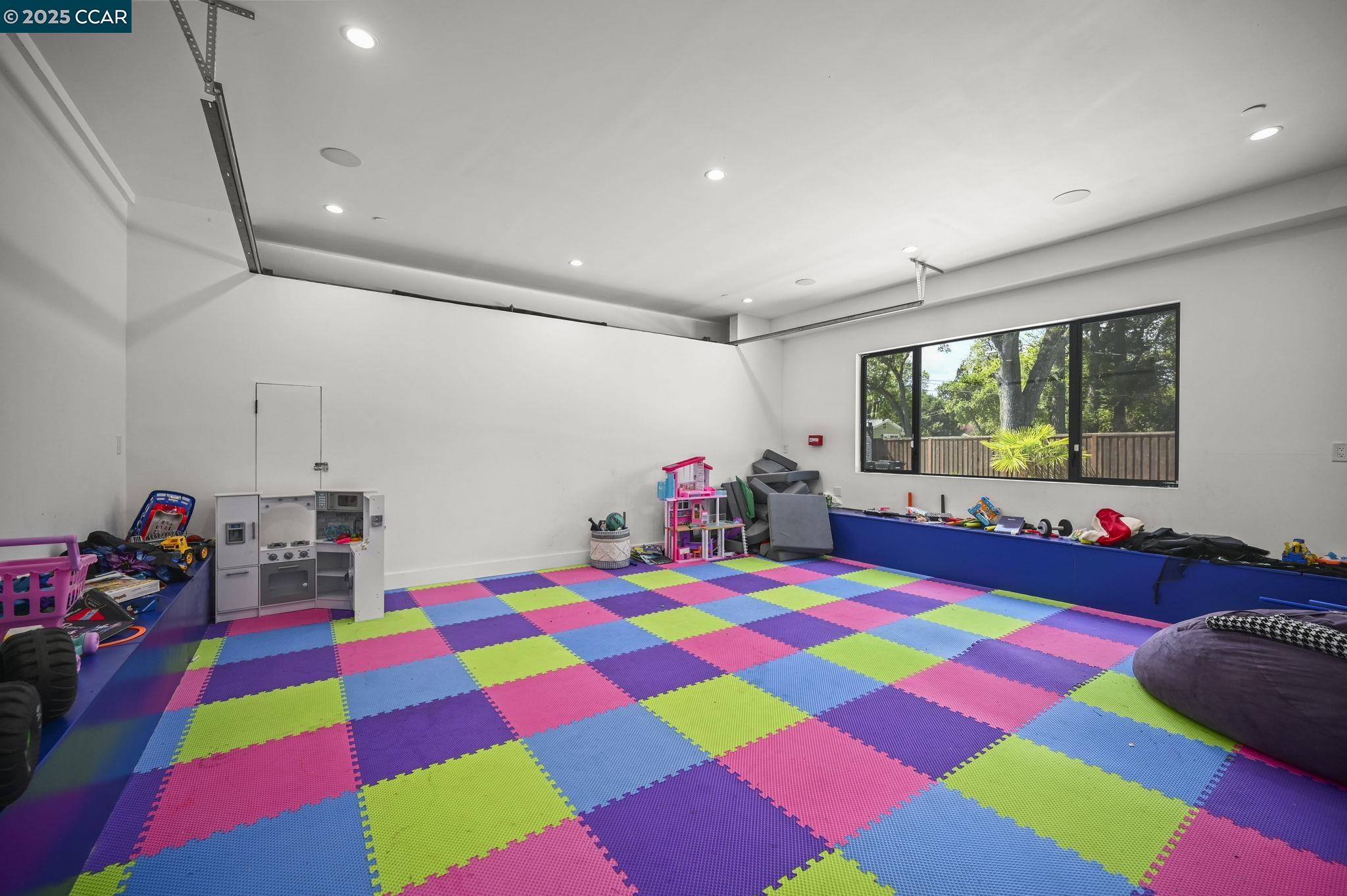 Saranap Walnut Creek, CA 94595 - Photo 12 of 39