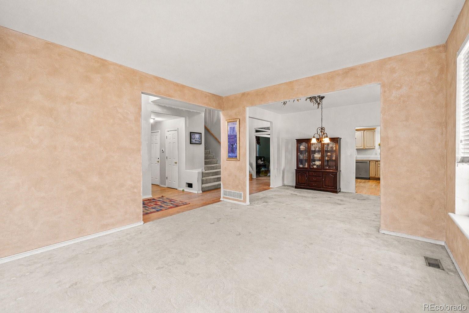 2358 Weatherstone Circle Highlands Ranch, CO 80126 - Photo 5 of 22