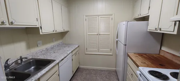 $1,200 | 2205 Southside Boulevard, Unit 5B, Port Royal, SC 29935