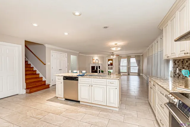 $288,000 | 1954 Wildlife Drive, Baton Rouge, LA 70816