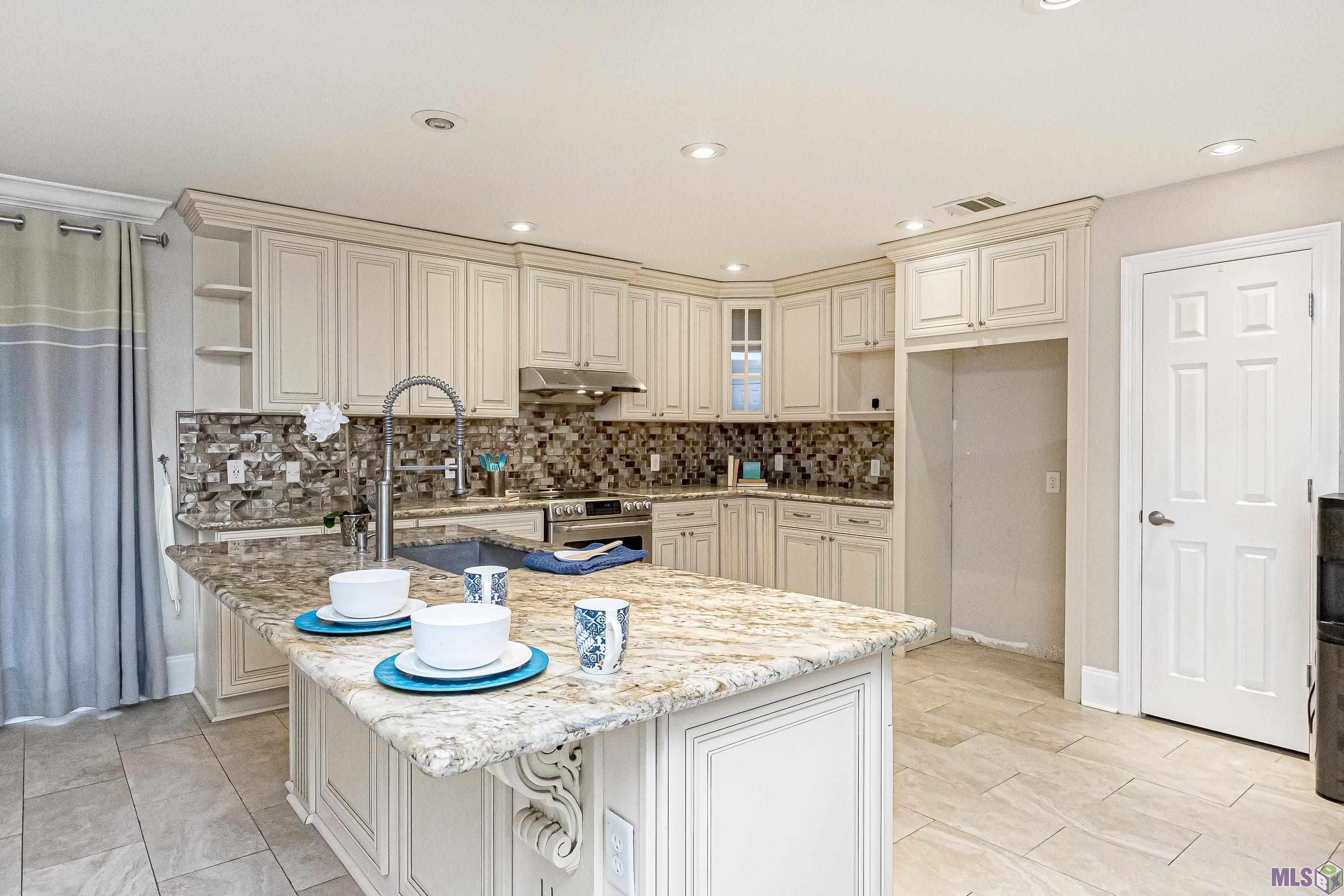 1954 Wildlife Drive Baton Rouge, LA 70816 - Photo 11 of 24