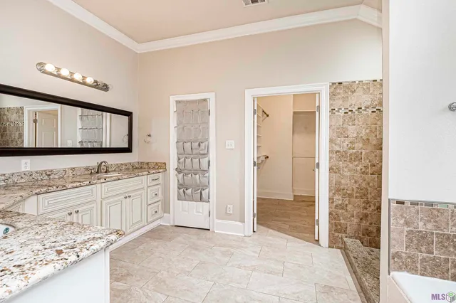 $288,000 | 1954 Wildlife Drive, Baton Rouge, LA 70816