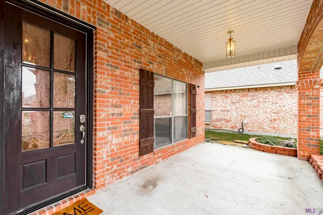 $288,000 | 1954 Wildlife Drive, Baton Rouge, LA 70816