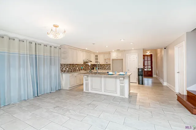 $288,000 | 1954 Wildlife Drive, Baton Rouge, LA 70816