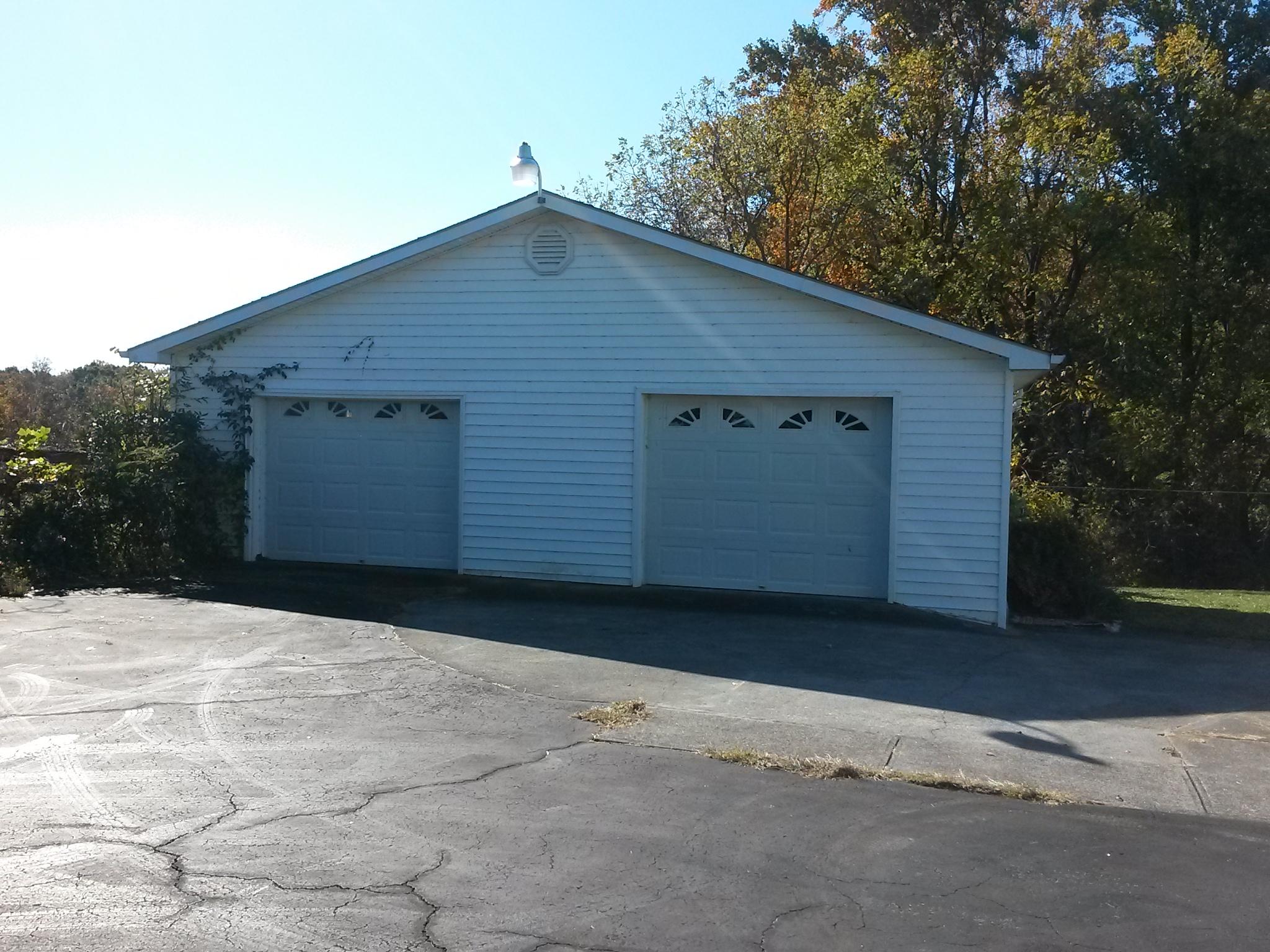 1020 Muse Field Road Rocky Mount, VA 24151 - Photo 21 of 43 a backyard of a house