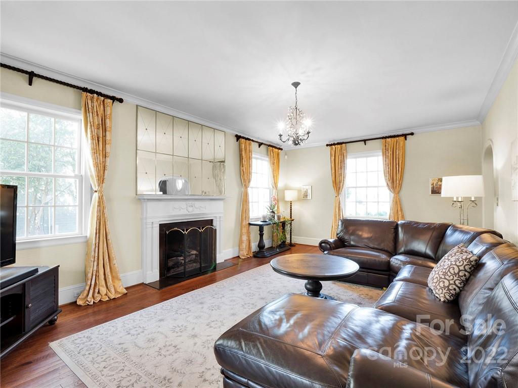1546 Providence Road Charlotte, NC 28207 - Photo 8 of 47 Gallery Image 8