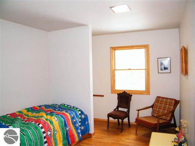 4362 North Omena Point Road Omena, MI 49674 - Photo 14 of 39 1784650-13.JPG