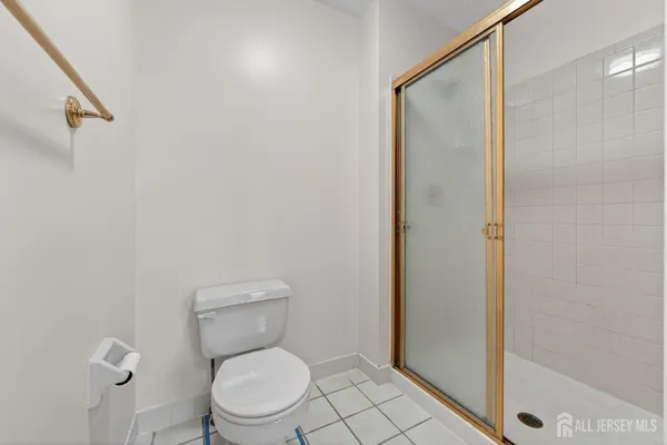 $2,700 | 22 Guisborough Way, Edison, NJ 08820