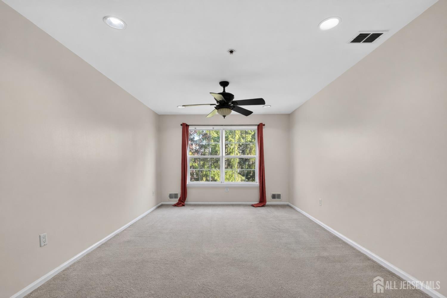 22 Guisborough Way Edison, NJ 08820 - Photo 6 of 22