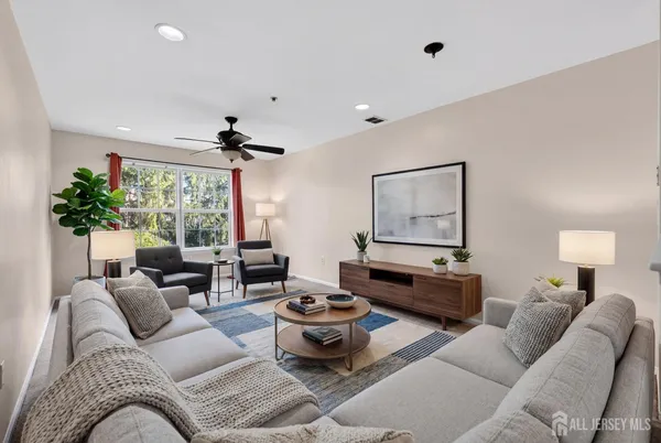 $2,700 | 22 Guisborough Way, Edison, NJ 08820