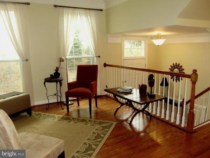 6011 Riddle Walk Alexandria, VA 22312 - Photo 3 of 25 Look at these floors!