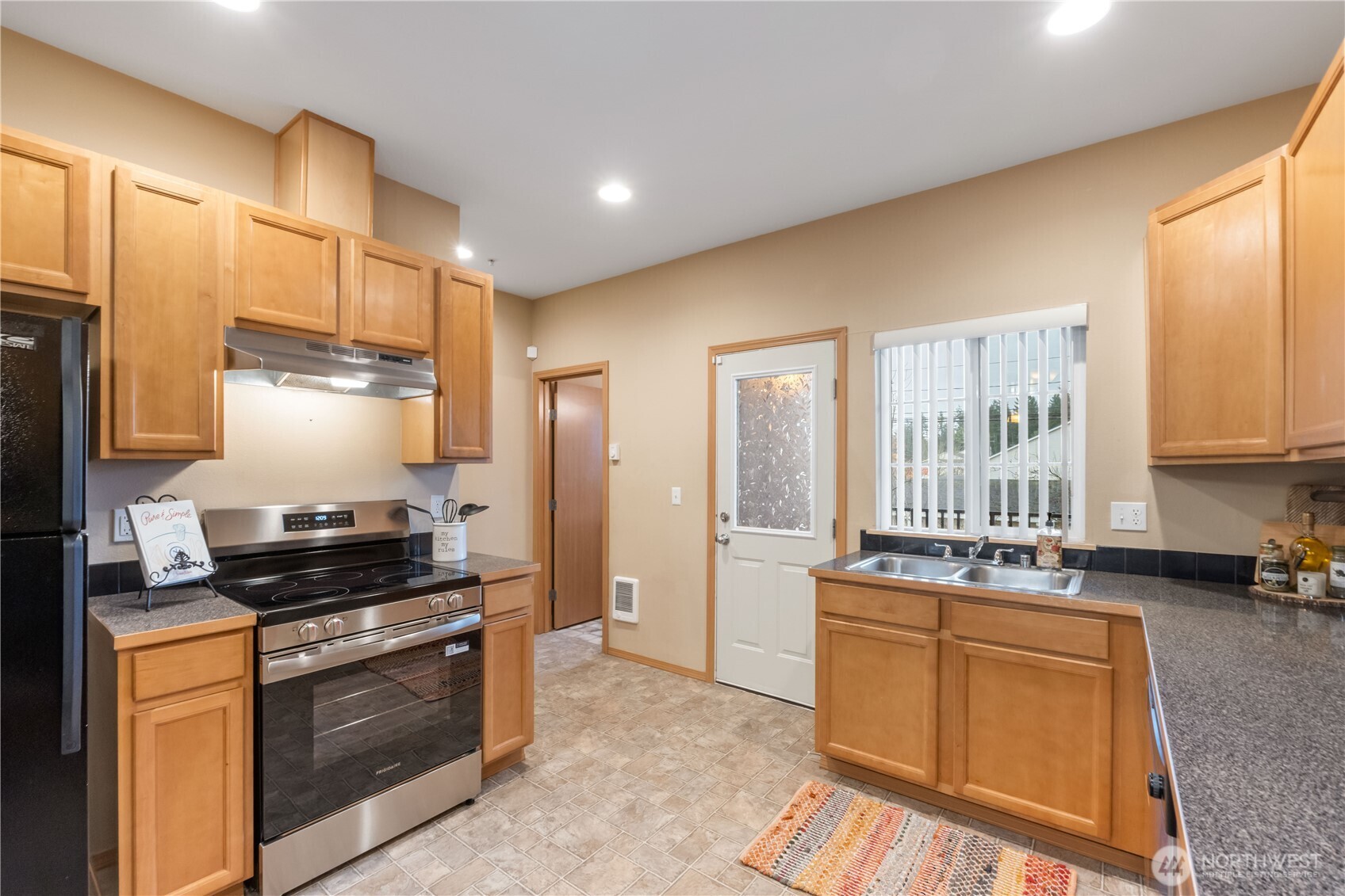 3125 South 45th Street Tacoma, WA 98409 - Photo 12 of 33