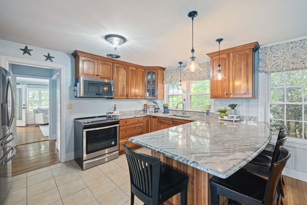 11 Boles Road Marshfield, MA 02050 - Photo 6 of 39