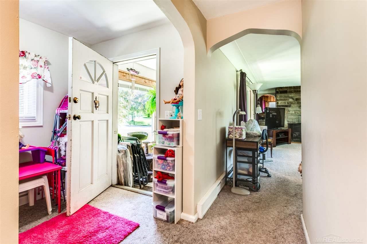 6770 Lakeshore Road Lexington, MI 48450 - Photo 20 of 26