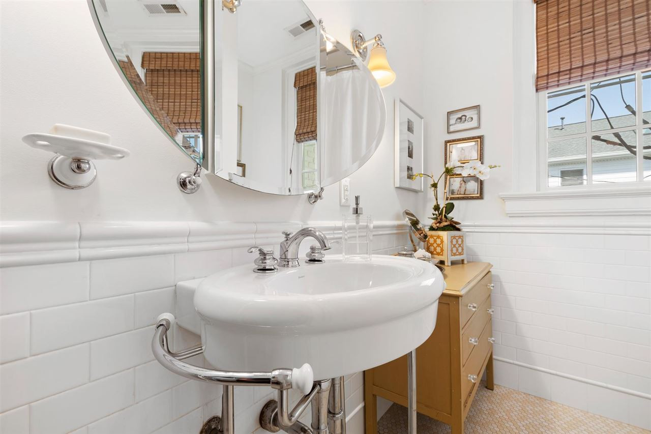 918 Cowper Drive Raleigh, NC 27608 - Photo 23 of 30 Photo 23