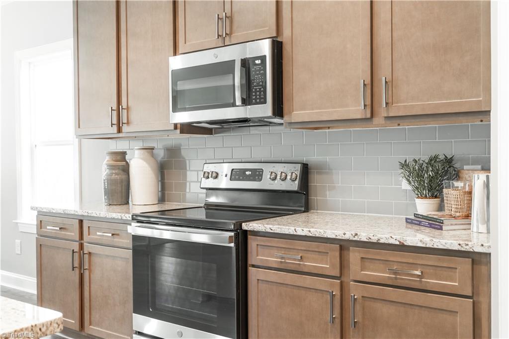 2063 Welden Ridge Road Kernersville, NC 27284 - Photo 8 of 49 Beautiful Design Selections