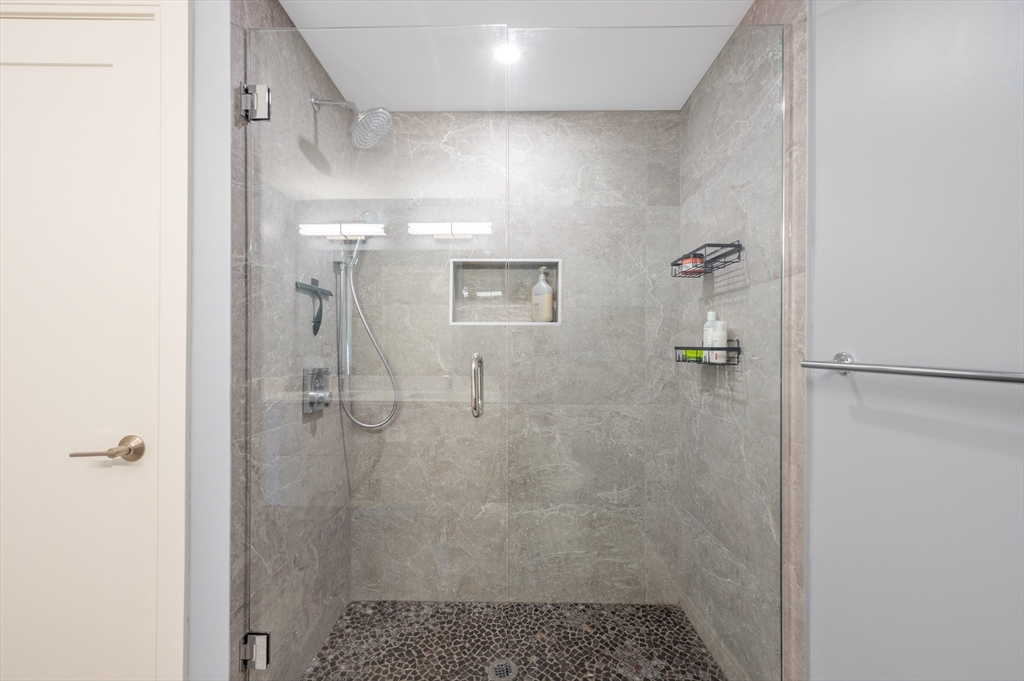 765 East 3rd Street, Unit 201 Boston, MA 02127 - Photo 18 of 27