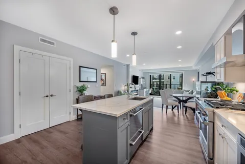 $999,000 | 765 East 3rd Street, Unit 201, Boston, MA 02127
