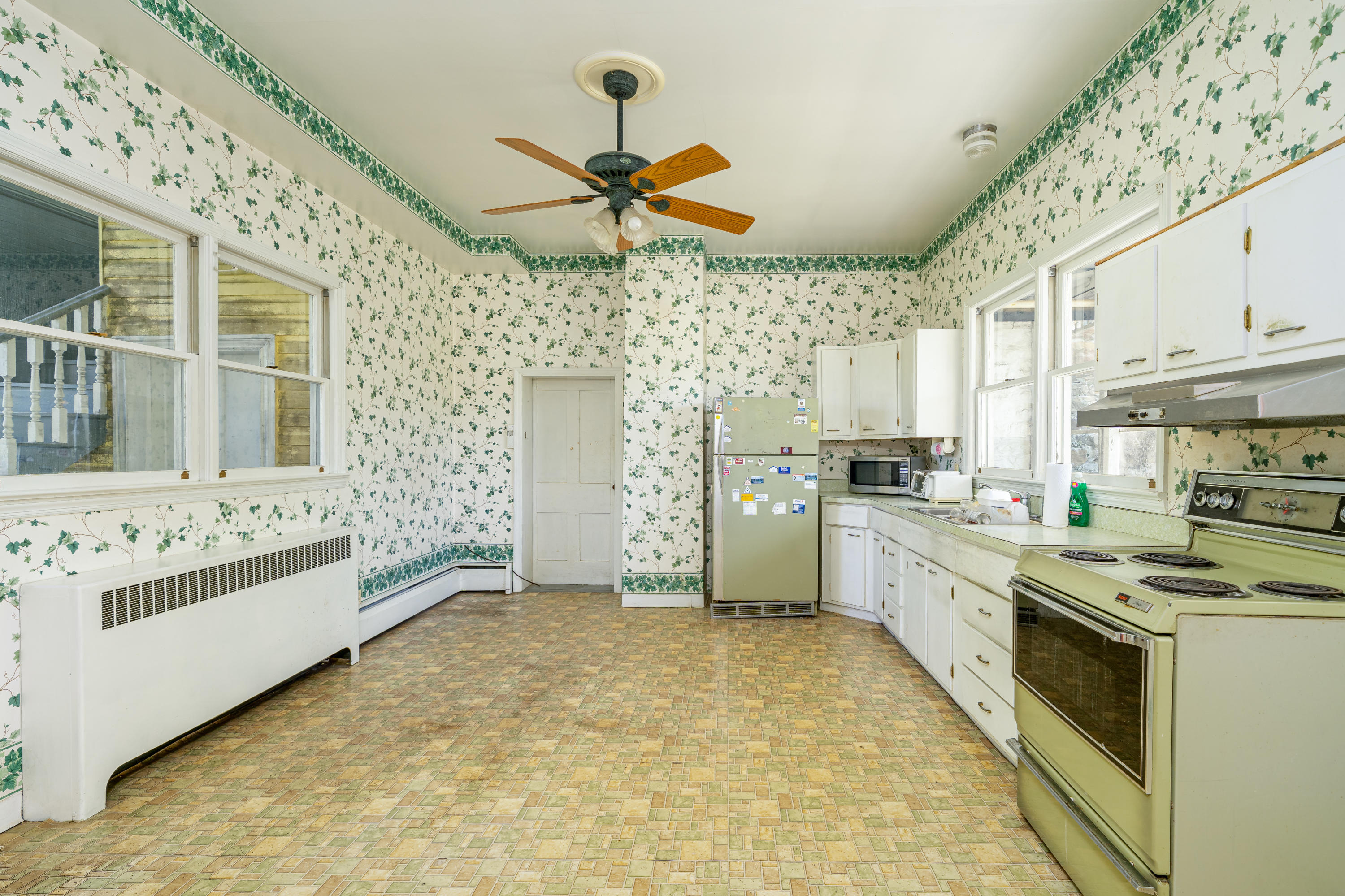 14928 Botetourt Road Eagle Rock, VA 24085 - Photo 11 of 19 Kitchen
