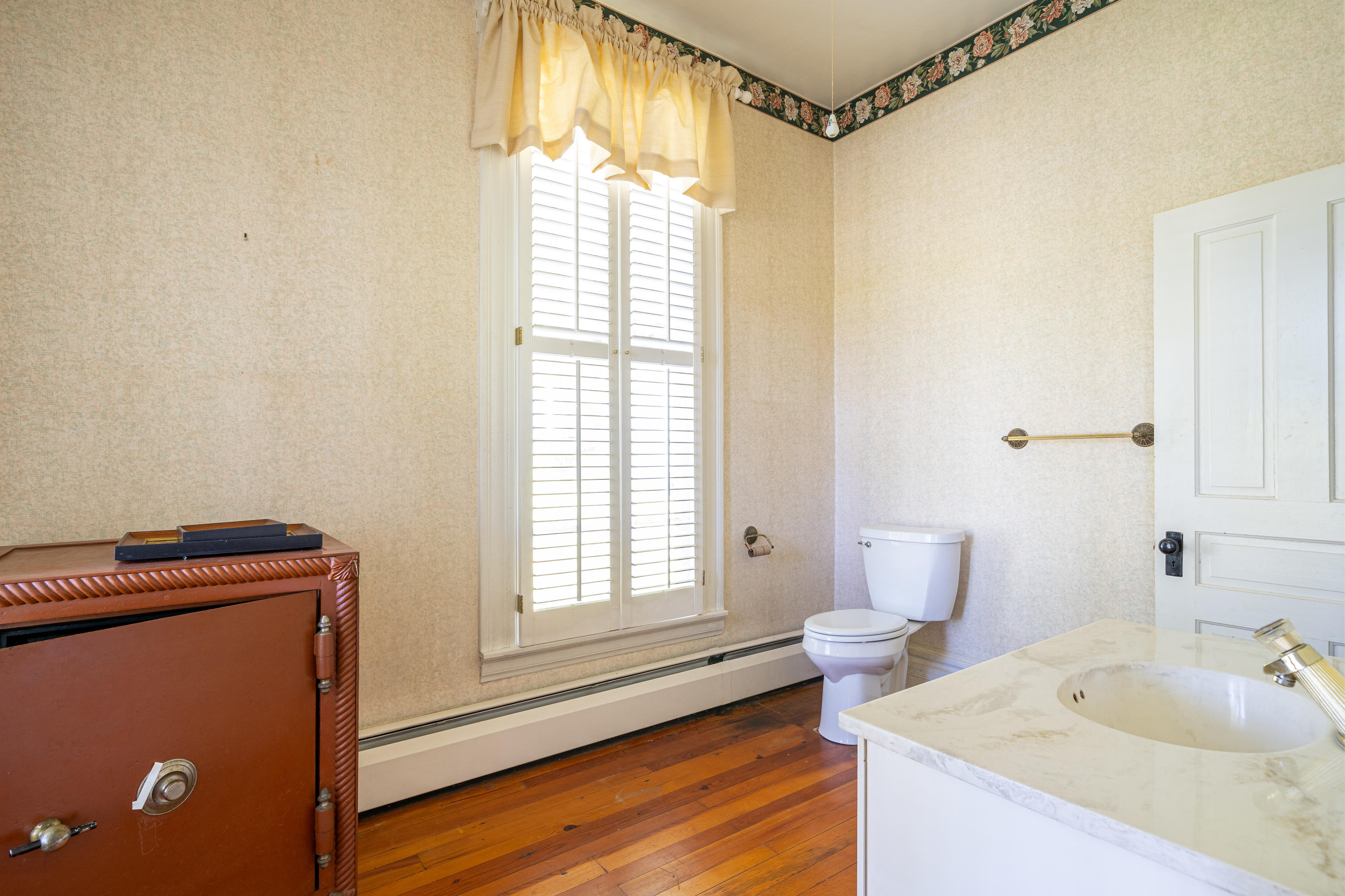 14928 Botetourt Road Eagle Rock, VA 24085 - Photo 14 of 19 Bath