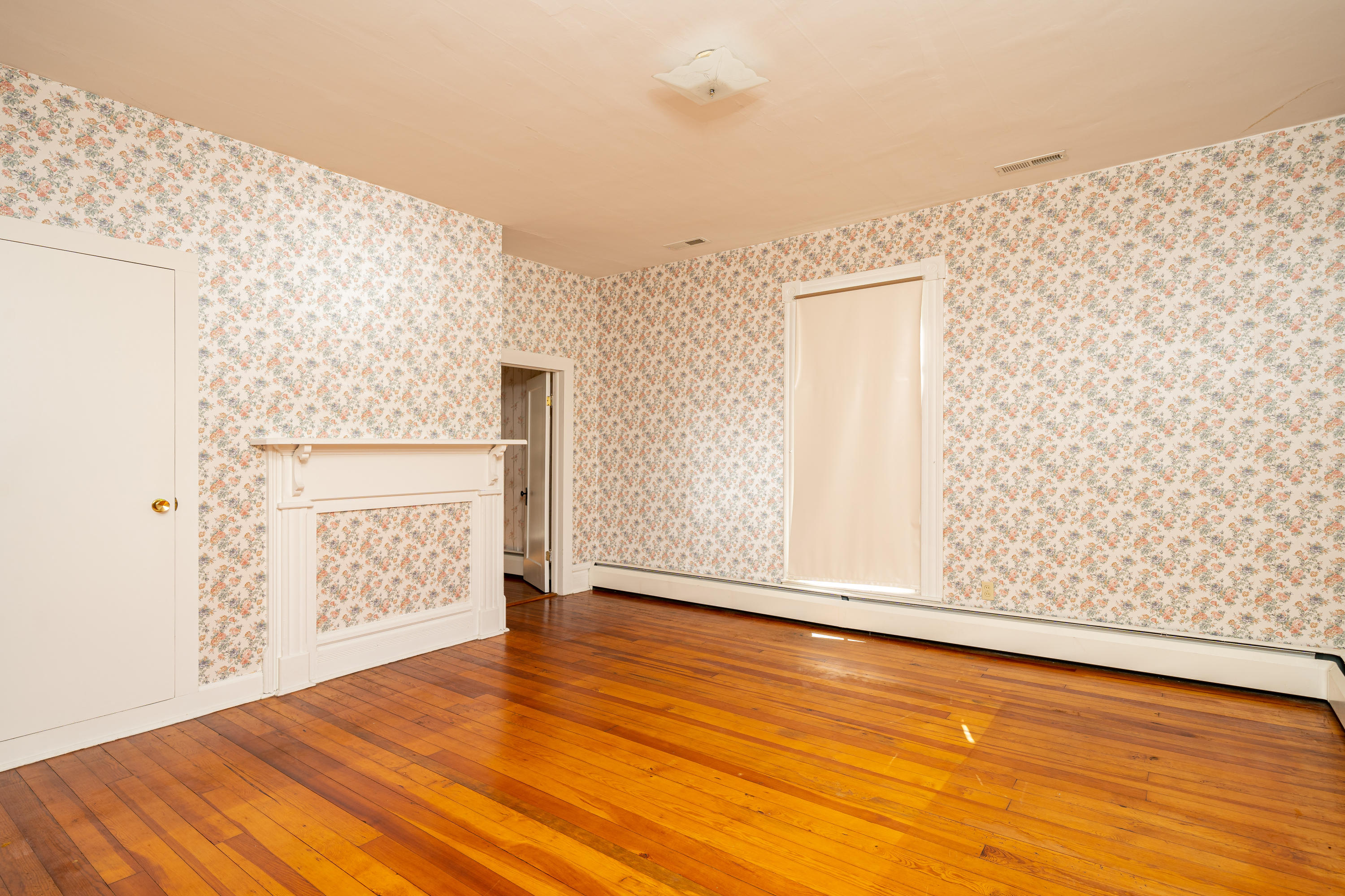 14928 Botetourt Road Eagle Rock, VA 24085 - Photo 8 of 19 Hardwood Floors