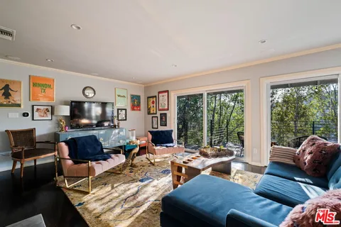 $1,385,000 | 2855 Effie Street, Los Angeles, CA 90026