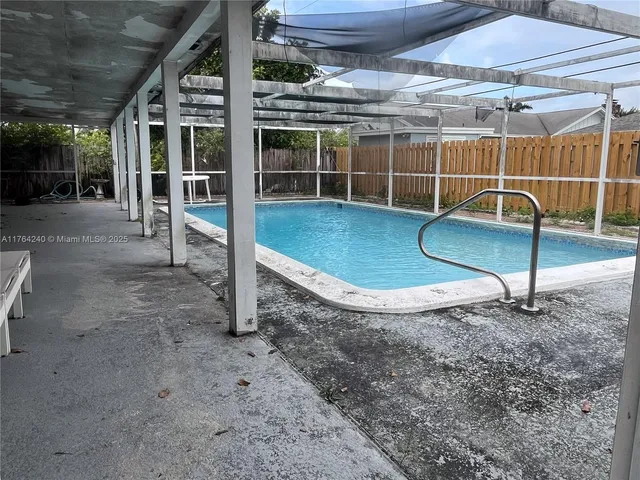 $600,000 | 315 Southwest 12th Avenue, Boynton Beach, FL 33435