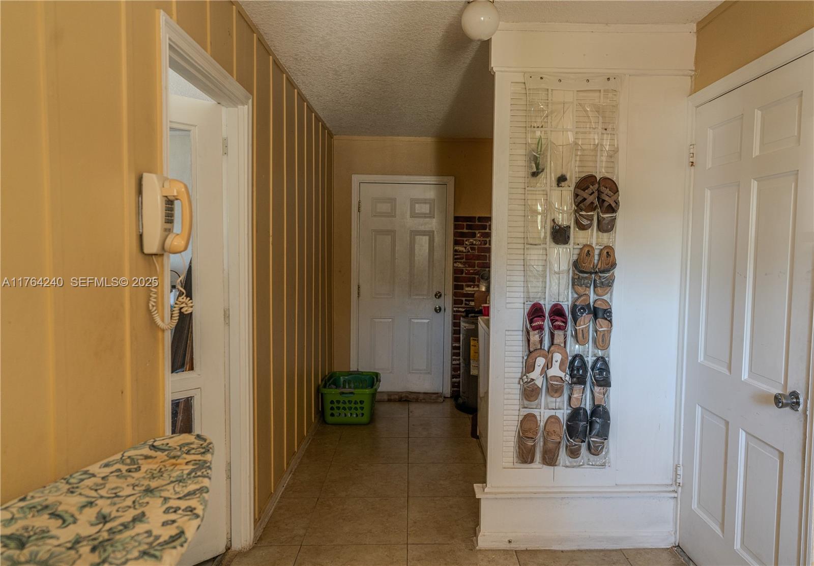 315 Southwest 12th Avenue Boynton Beach, FL 33435 - Photo 34 of 37 a bathroom with a shower