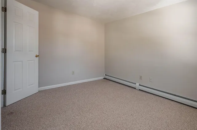 $370,000 | 15 Aspen Lane, Merrimack, NH 03054