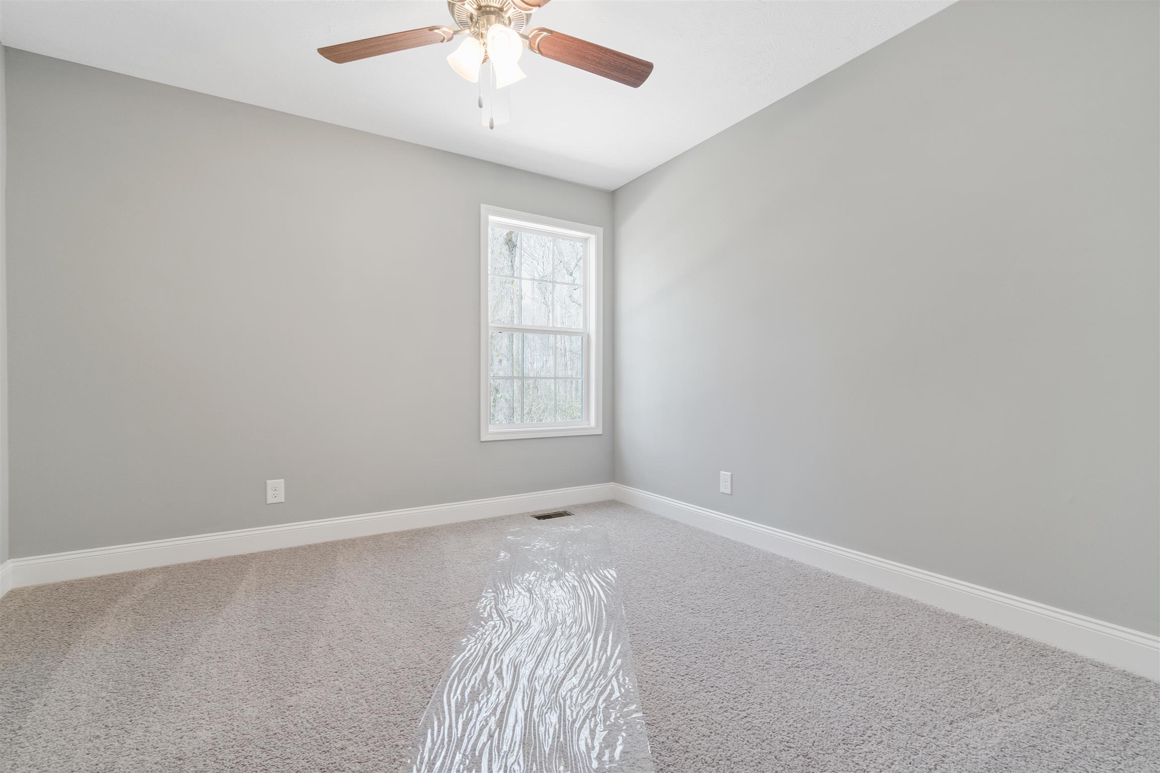177 Fieldstone Lane Springfield, TN 37172 - Photo 15 of 27 an empty room with windows